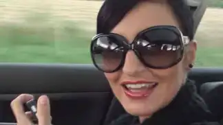 Model Loves to Get Kinky